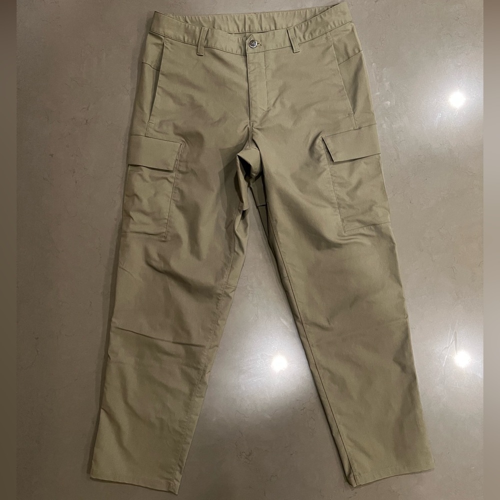 Lululemon Utilitarian Army Green Cargo Pants Men 32w